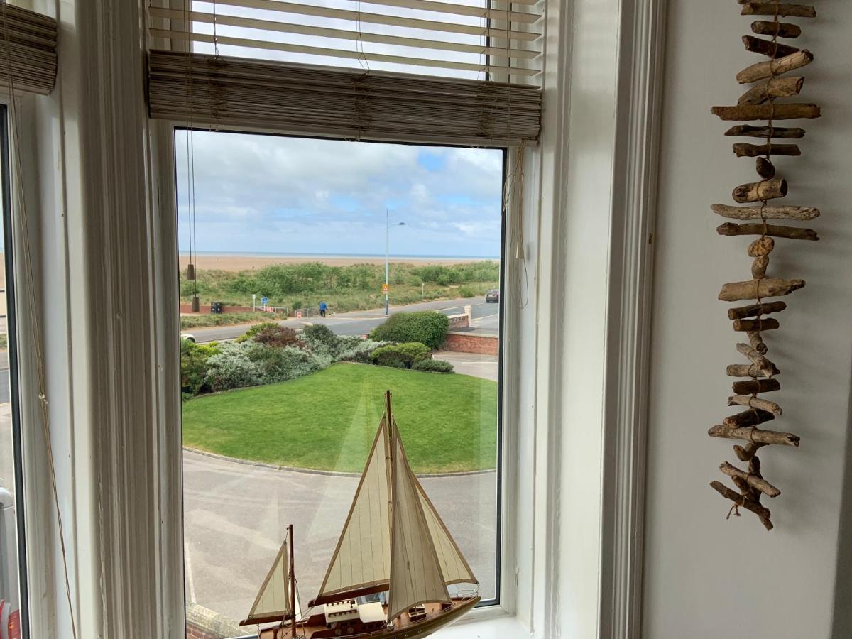 Beach Lookout - Sea Views Литам-Сент-Эннс Экстерьер фото